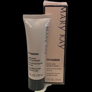 Mary Kay Beige 7 Timewise Matte-wear Liquid Foundation **